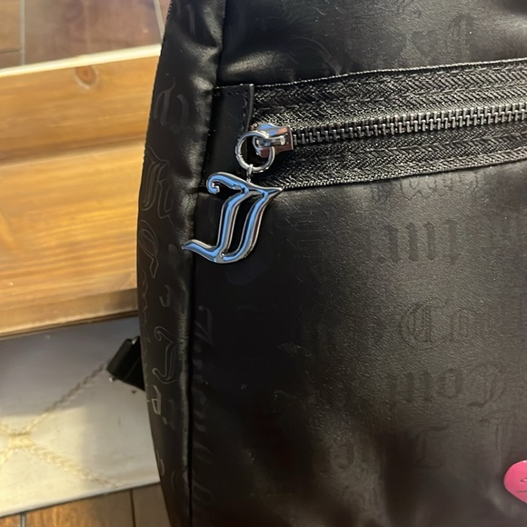Brand new super cute and stylish Juicy couture sling/crossbody - Picture 5 of 11